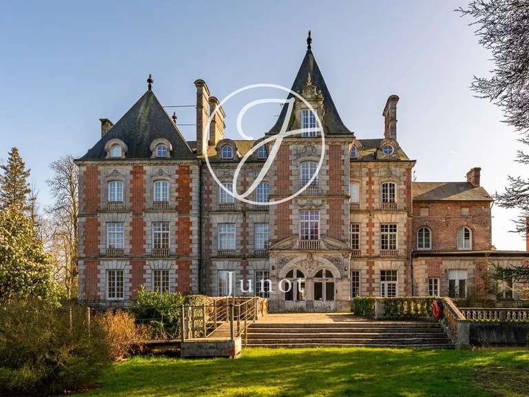 Château Fréteval - 17 chambres - 2800m²