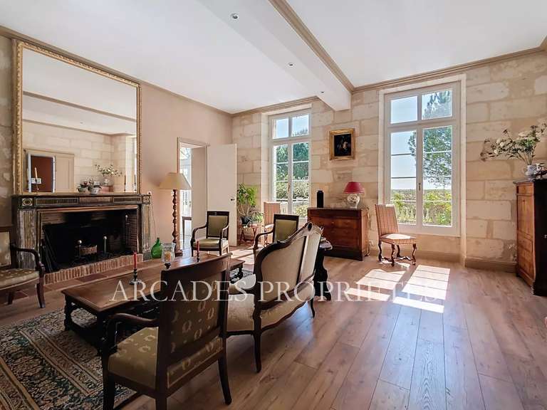 Propriété Fronsac - 327m²