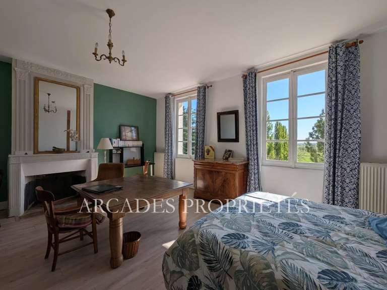 Propriété Fronsac - 327m²