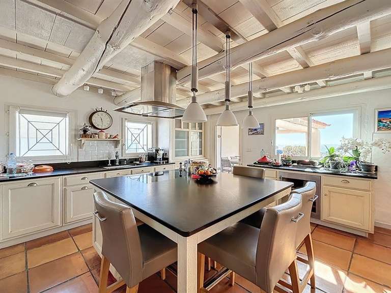 House Frontignan - 7 bedrooms - 230m²