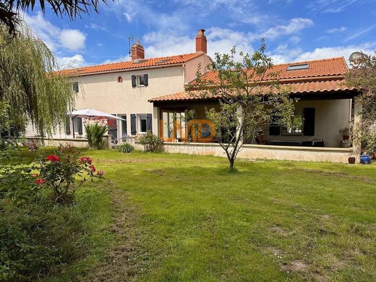 House Frossay - 6 bedrooms - 205m²