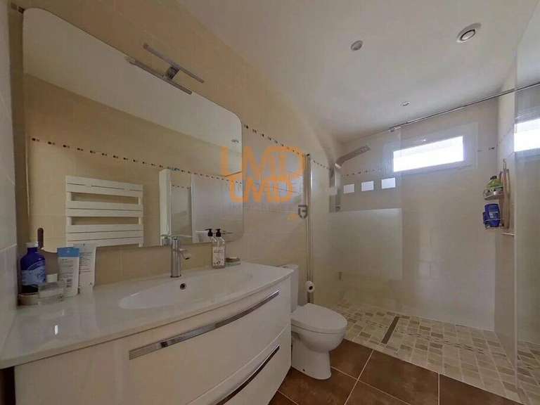 Maison Frossay - 6 chambres - 205m²