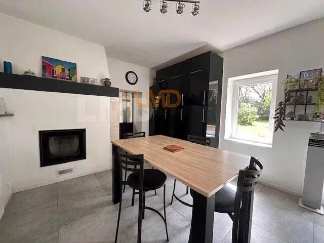 Propriété Frossay - 5 chambres - 220m²
