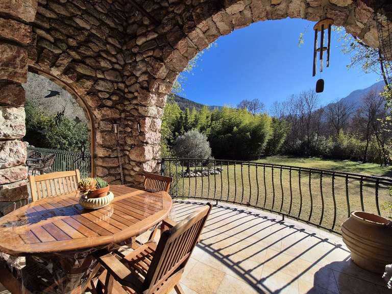 Maison Fuilla - 6 chambres - 308m²