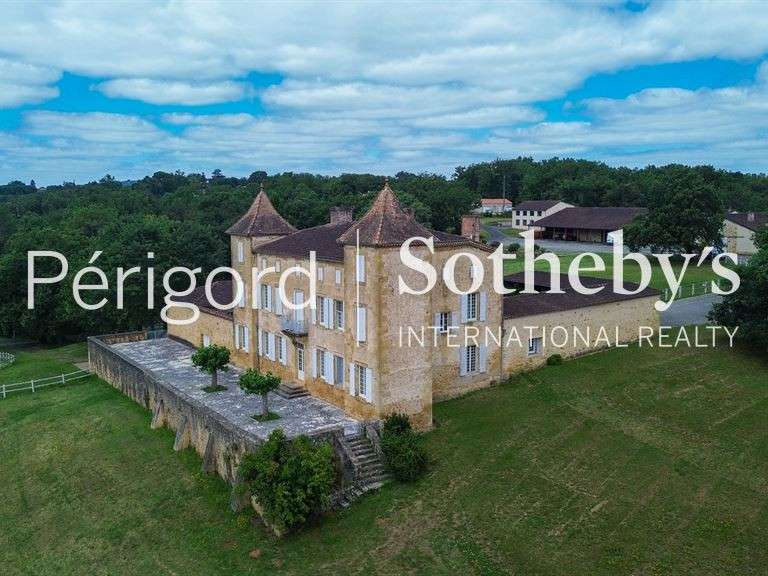 Maison Fumel - 559m²