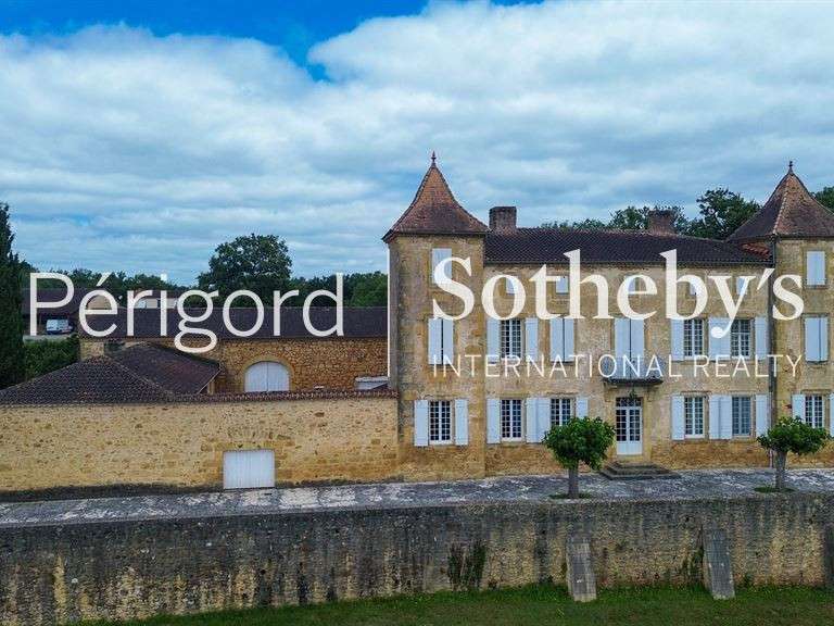 Maison Fumel - 559m²