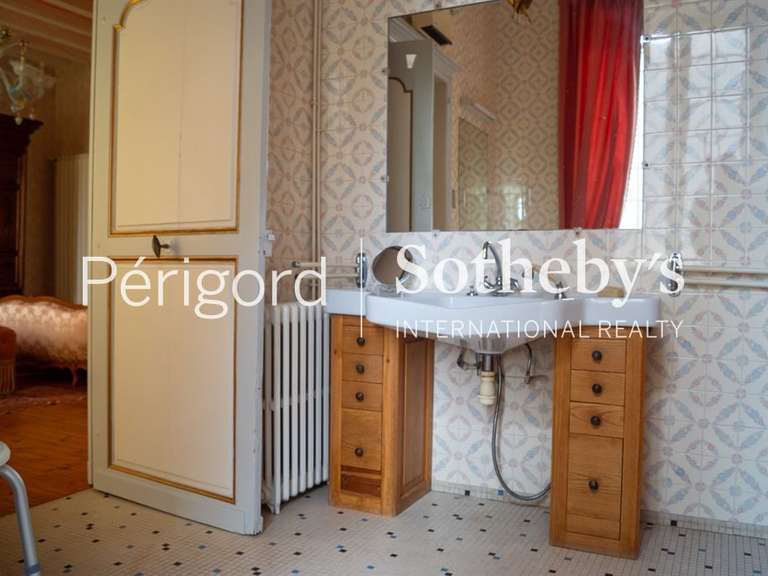 Maison Fumel - 559m²