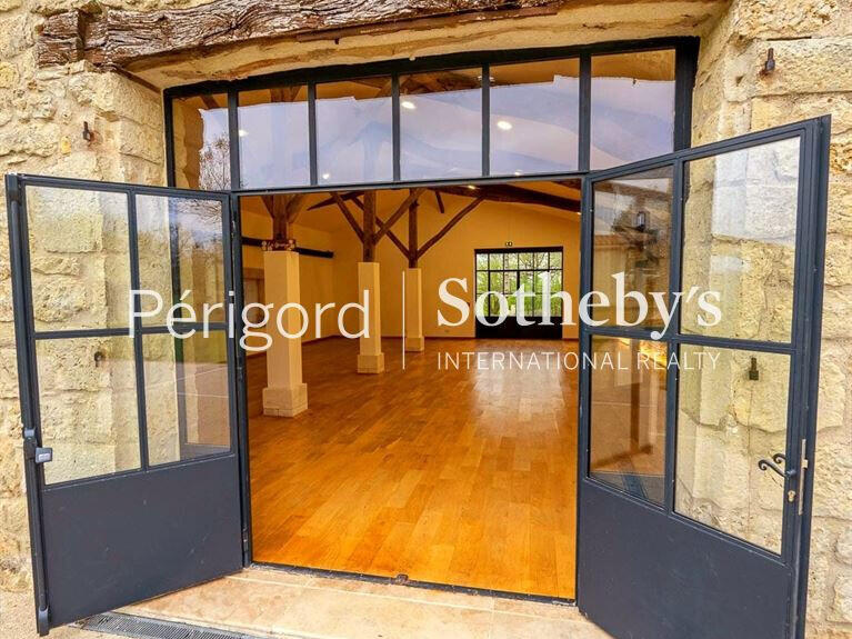 Maison Fumel - 735m²