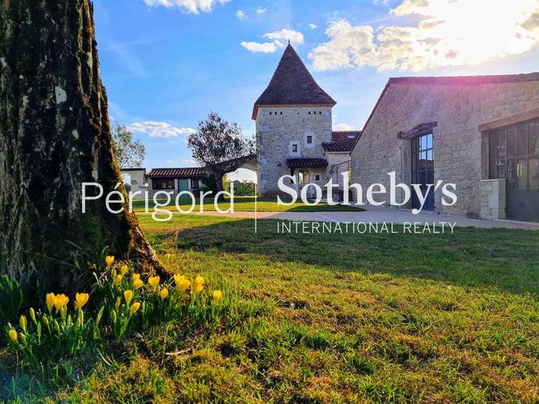 Maison Fumel - 735m²