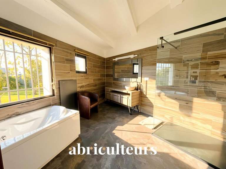 Maison Fuveau - 5 chambres - 248m²