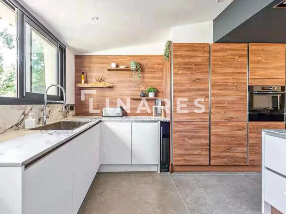 House Fuveau