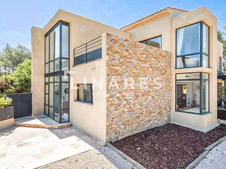 Maison Fuveau - 5 chambres - 250m²