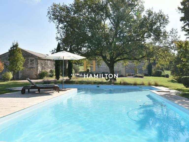 Maison Gaillac - 5 chambres - 270m²