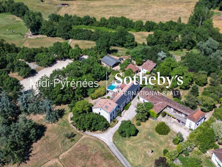 Maison Gaillac - 5 chambres - 750m²