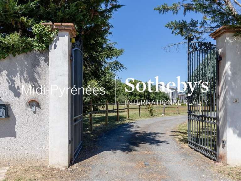Maison Gaillac - 5 chambres - 750m²