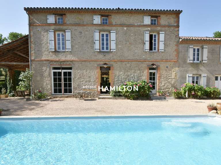 Maison Gaillac - 6 chambres - 239m²
