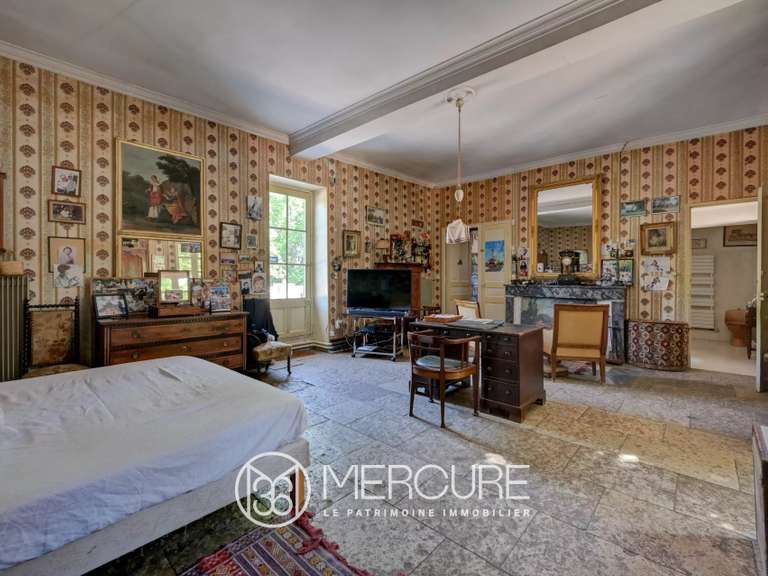 Propriété Gajan - 9 chambres - 1200m²