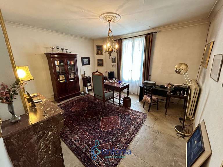 House Gallargues-le-Montueux - 6 bedrooms - 482m²