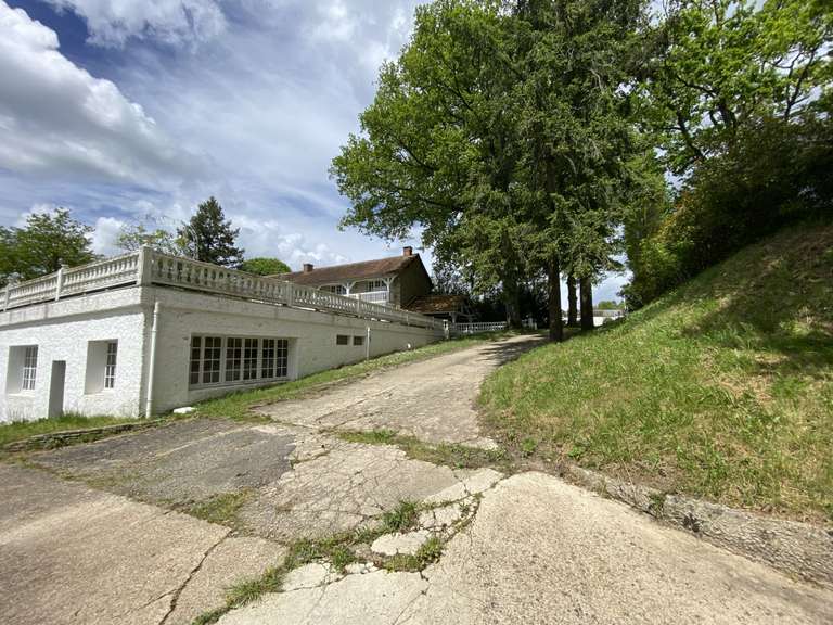 House Gambais - 3 bedrooms - 366m²