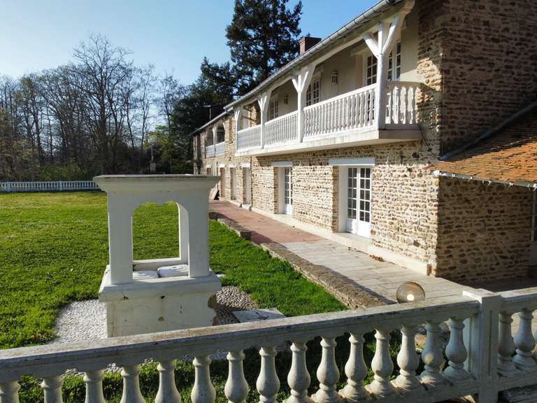 House Gambais - 3 bedrooms - 366m²