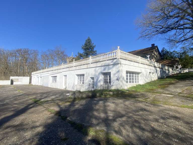 House Gambais - 3 bedrooms - 366m²