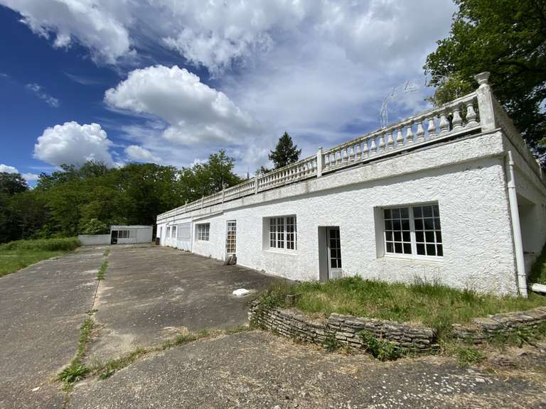 House Gambais - 3 bedrooms - 366m²