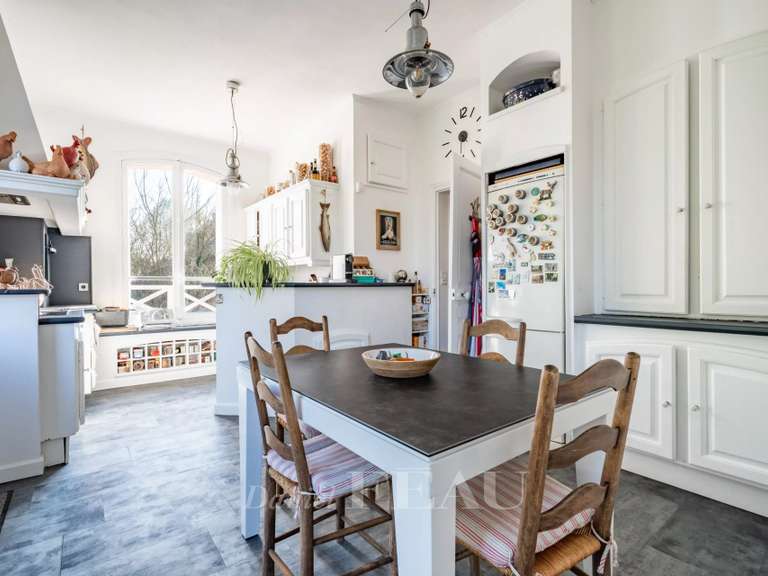 Maison Gambais - 6 chambres - 380m²