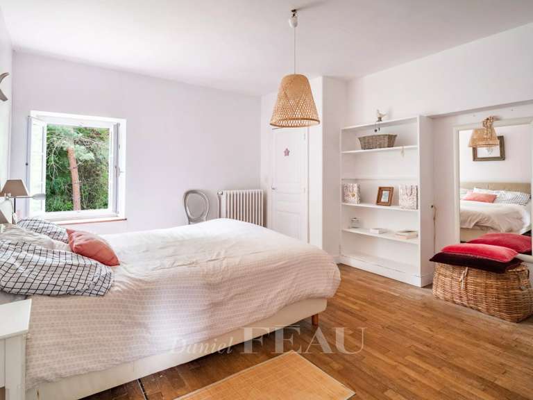 Maison Gambais - 6 chambres - 340m²