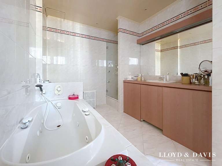 Maison Garches - 5 chambres - 155m²