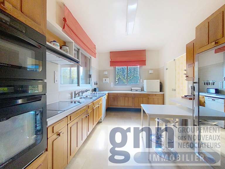 House Garches - 6 bedrooms - 284m²