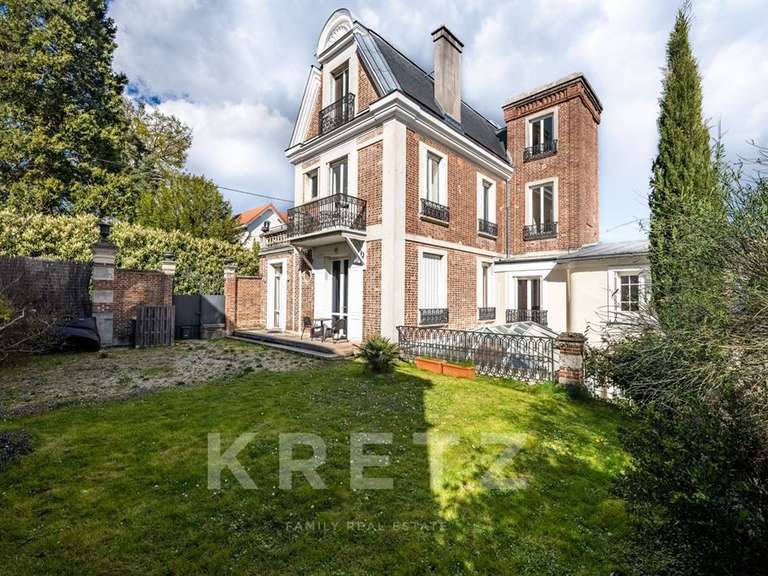 House Garches - 3 bedrooms - 377m²