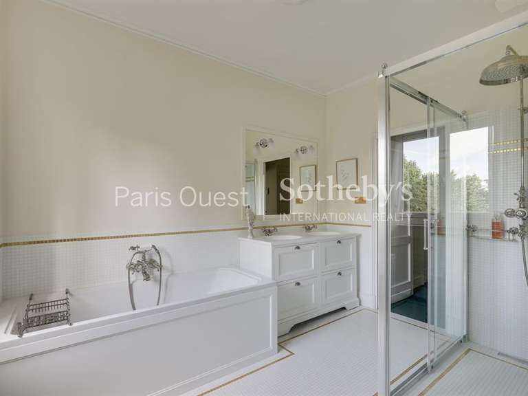 Maison Garches - 8 chambres - 363m²