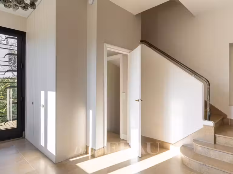House Garches - 5 bedrooms - 325m²