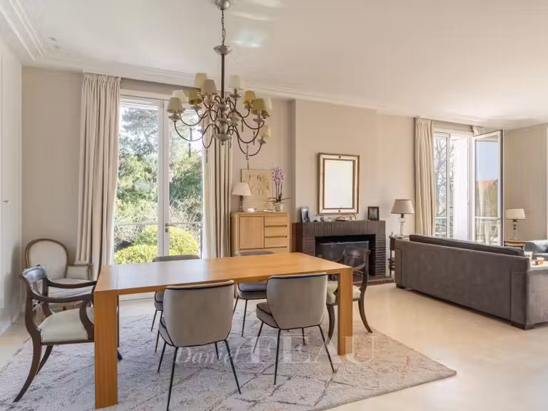 House Garches - 5 bedrooms - 325m²