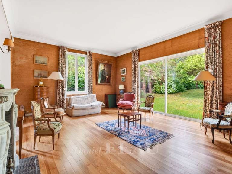 Maison Garches - 6 chambres - 300m²