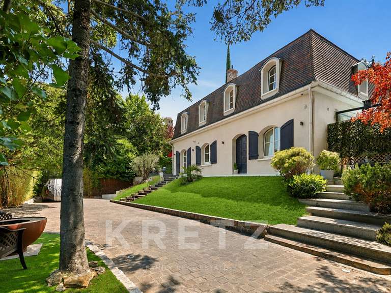 House Garches - 5 bedrooms - 370m²