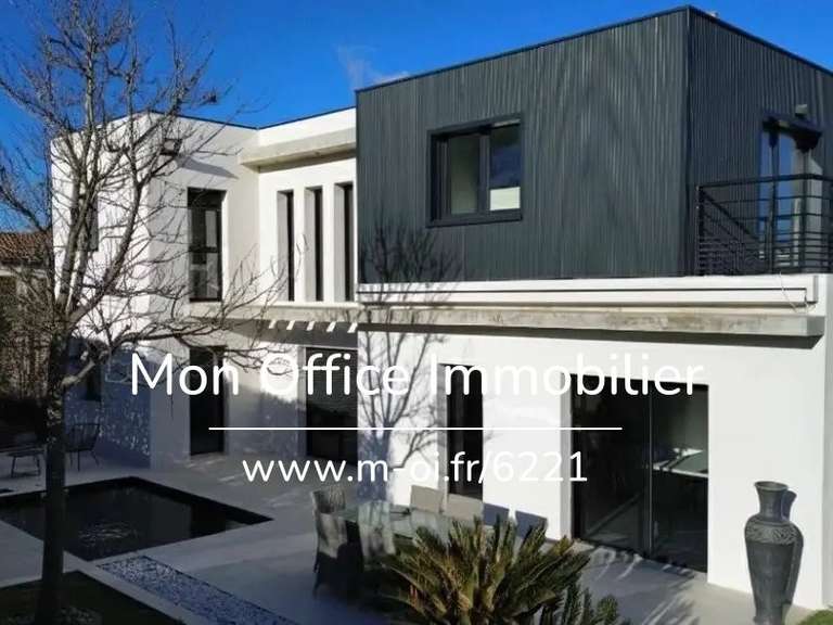 Villa Gardanne - 5 chambres - 276m²