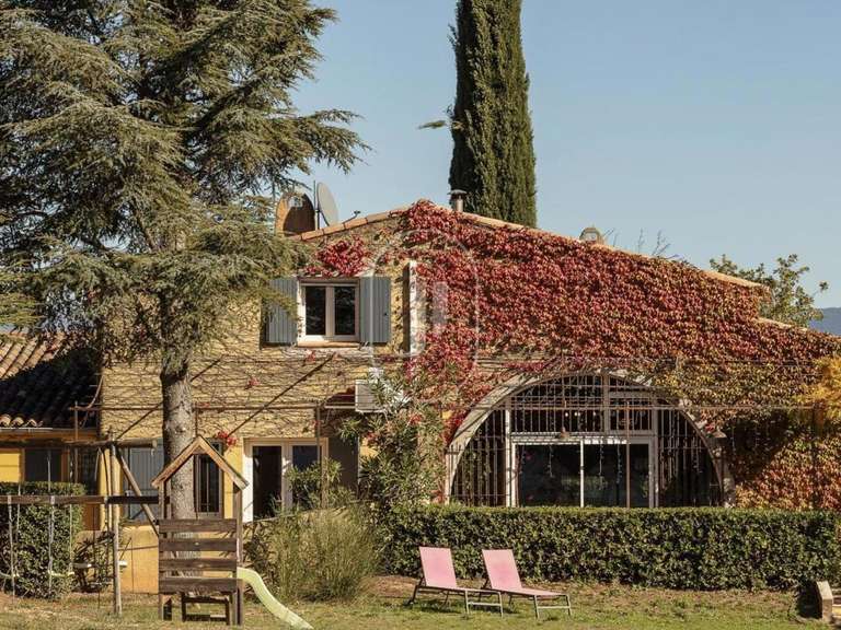 Propriété Gargas - 9 chambres - 335m²