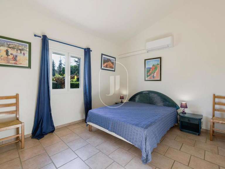 Propriété Gargas - 9 chambres - 335m²