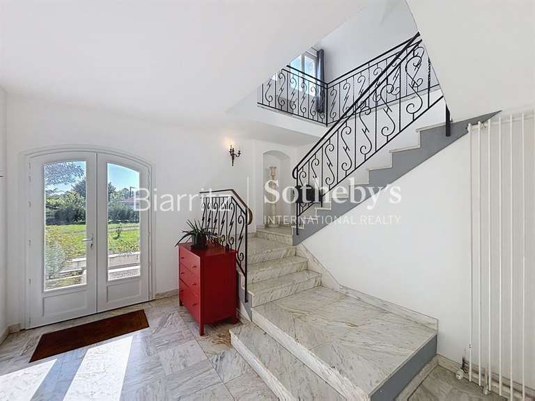 Propriété Garrosse - 8 chambres - 275m²