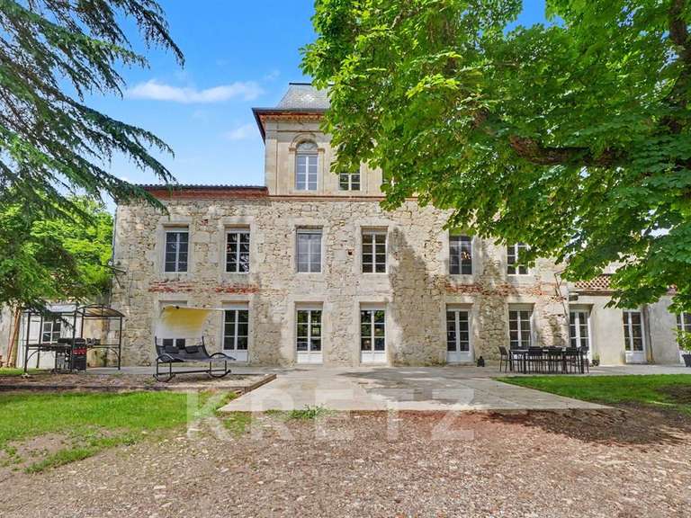 Château Gasques - 7 chambres - 480m²