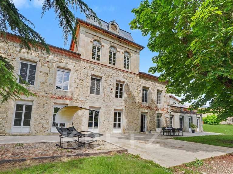 Château Gasques - 7 chambres - 480m²