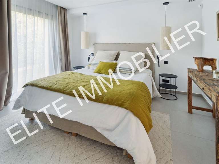 Maison Gassin - 5 chambres - 237m²