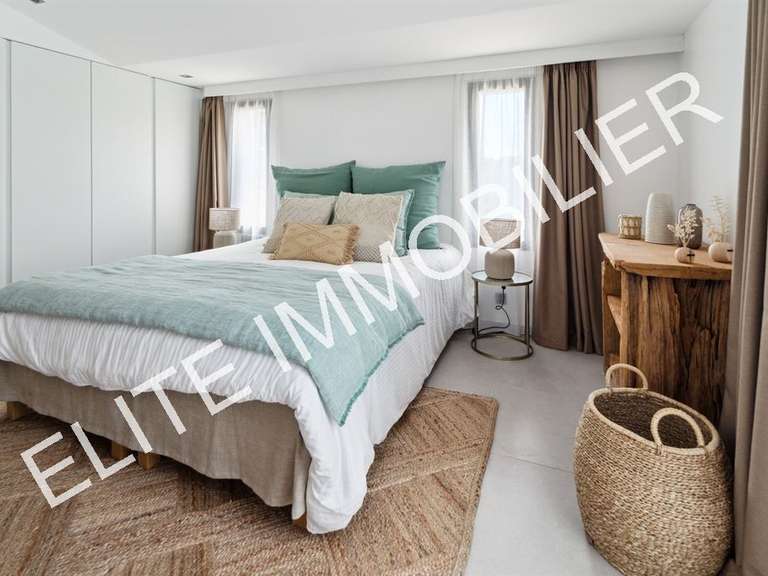 Maison Gassin - 5 chambres - 237m²