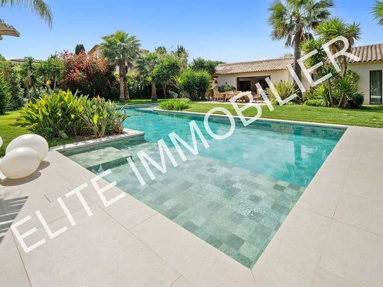 Maison Gassin - 5 chambres - 237m²