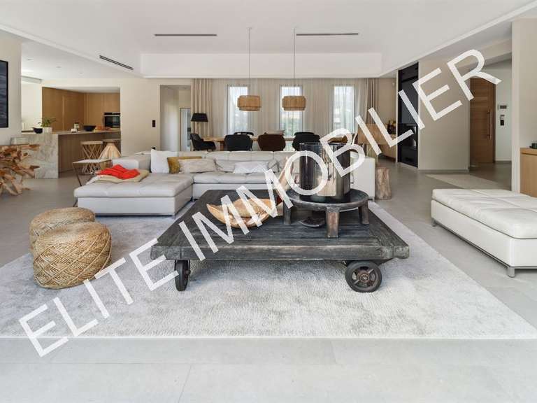 Maison Gassin - 5 chambres - 237m²