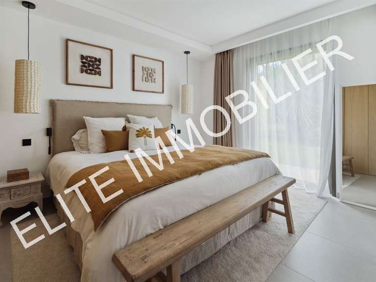 Maison Gassin - 5 chambres - 237m²