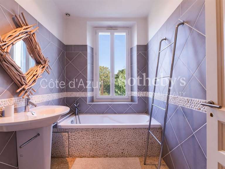Maison Gassin - 6 chambres - 195m²