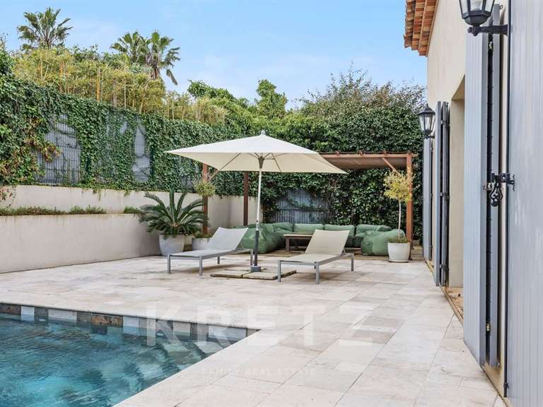 Maison Gassin - 5 chambres - 220m²