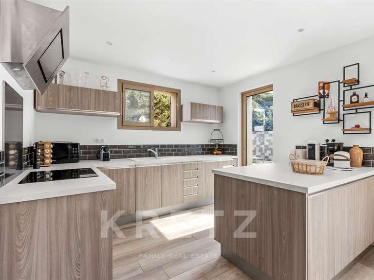 Maison Gassin - 5 chambres - 220m²